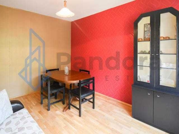 Дава се под наем Тристаен апартамент в София, Оборище - 92 кв.м за 548.25 € - Снимка #1