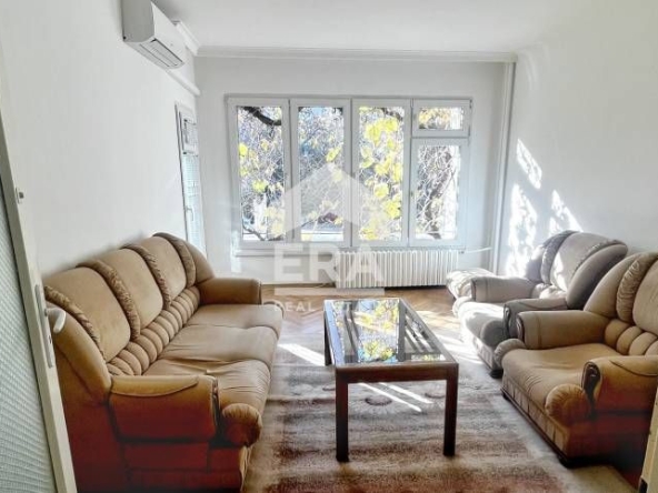 Дава се под наем Тристаен апартамент в София, Света Троица - 80 кв.м за 550 € - Снимка #1