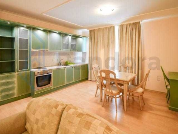 Дава се под наем Двустаен апартамент в София, Лозенец - 90 кв.м за 550 € - Снимка #1