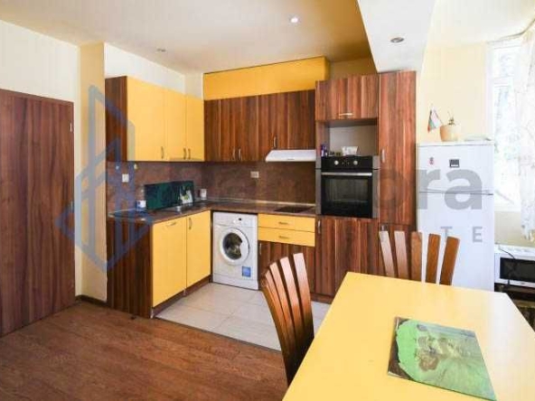 Дава се под наем Двустаен апартамент в София, Лозенец - 65 кв.м за 425 € - Снимка #1