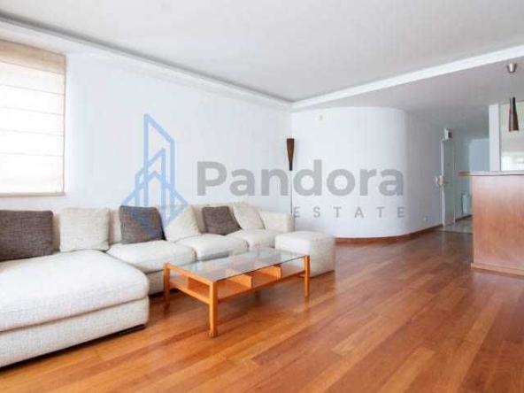 Дава се под наем Тристаен апартамент в София, Център - 100 кв.м за 807.84 € - Снимка #1