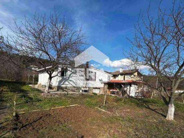 Къща в Варна, Виница - 84 кв.м за 2024 €/кв.м - Снимка #1