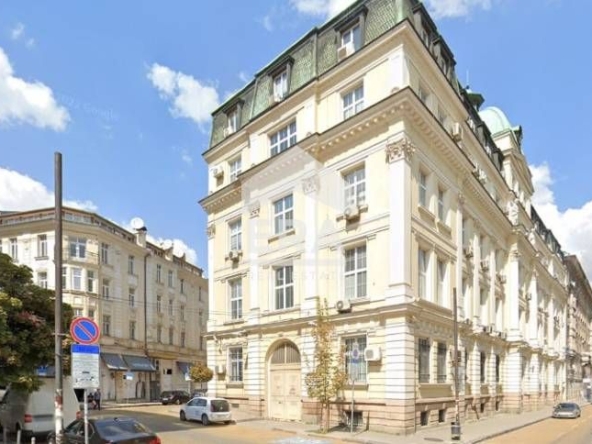 Дава се под наем Офис в София, Център - 89 кв.м за 1525 € - Снимка #1