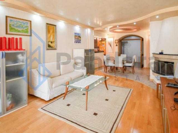 Дава се под наем Тристаен апартамент в София, Борово - 120 кв.м за 628.32 € - Снимка #1