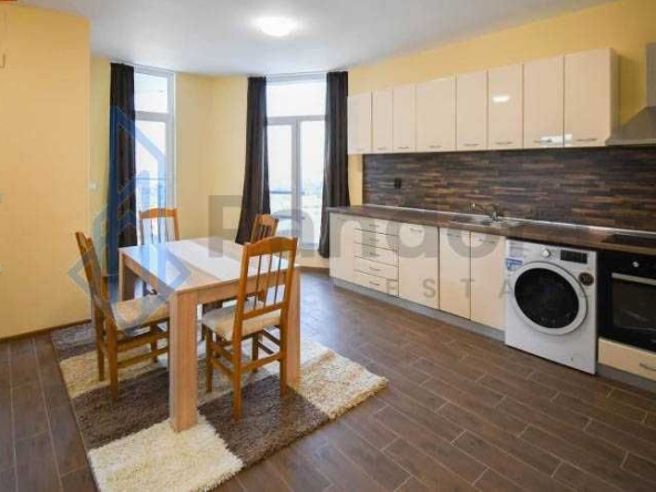 Дава се под наем Тристаен апартамент в София, Витоша - 100 кв.м за 548.25 € - Снимка #1