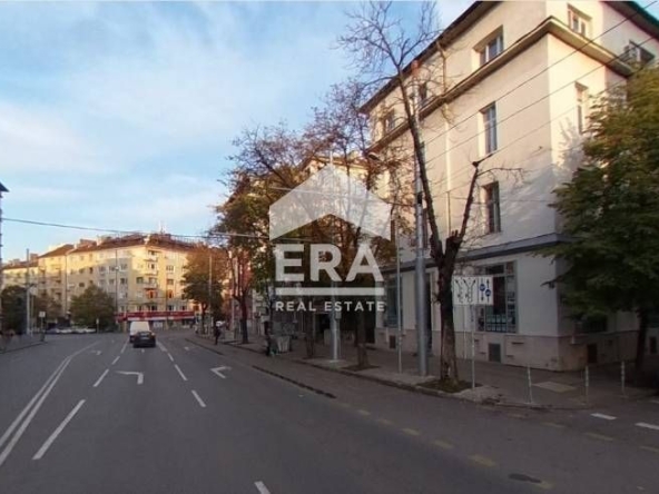 Дава се под наем Офис в София, Център - 97 кв.м за 1695.24 € - Снимка #1