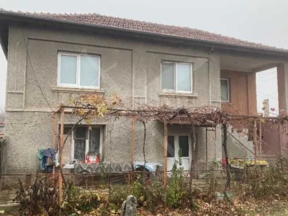 Къща в с. Новаково, Област Пловдив - 200 кв.м за 450 €/кв.м - Снимка #1