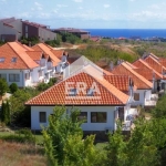 Къща в с. Кошарица, Област Бургас - 212 кв.м за 1180 €/кв.м - Снимка #1