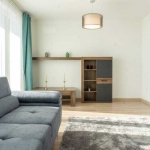 Дава се под наем Двустаен апартамент в Пловдив, Младежки Хълм - 66 кв.м за 348.84 € - Снимка #1