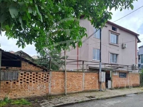 Къща в Пловдив, Прослав - 300 кв.м за 1484 €/кв.м - Снимка #1