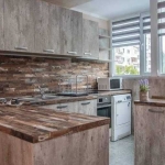 Дава се под наем Тристаен апартамент в Бургас, Център - 110 кв.м за 510 € - Снимка #1