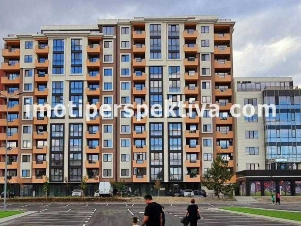 Тристаен апартамент в Пловдив, Кючук Париж - 101 кв.м за 1515 €/кв.м - Снимка #1