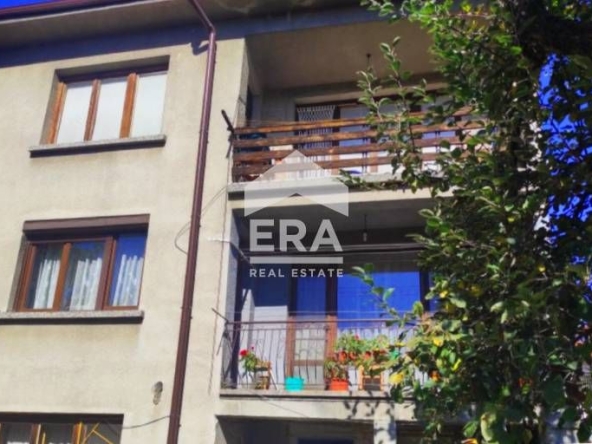 Етаж от къща в Самоков - 102 кв.м за 1755 €/кв.м - Снимка #1