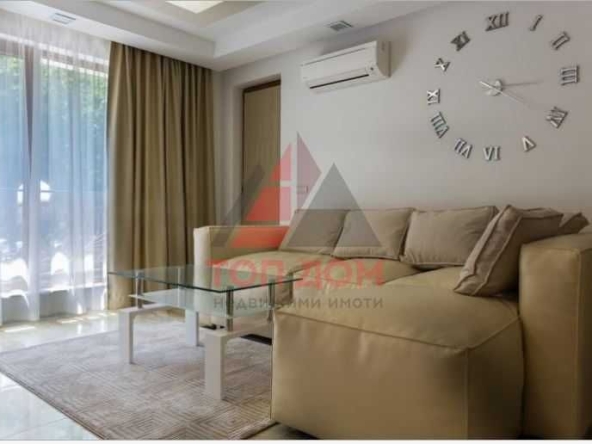 Дава се под наем Тристаен апартамент в Варна, Червен площад - 100 кв.м за 1200 € - Снимка #1