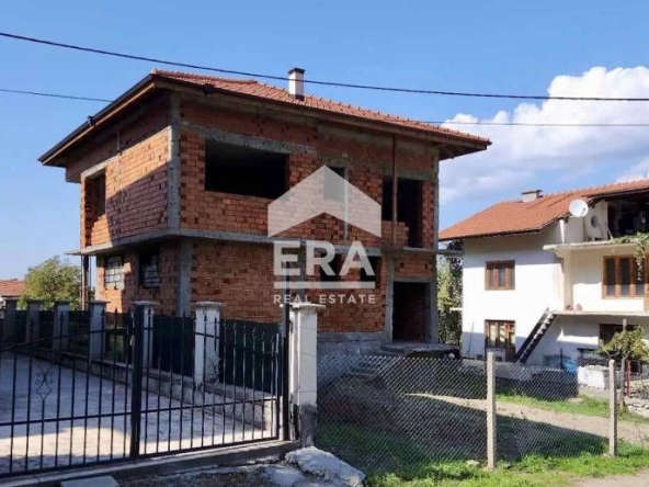 Къща в Сапарева баня - 282 кв.м за 816 €/кв.м - Снимка #1