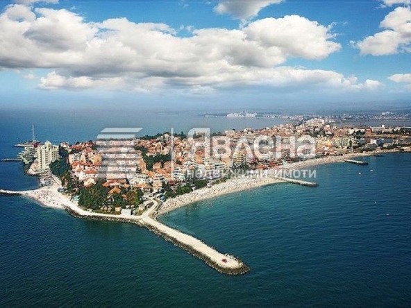 Многостаен апартамент в Поморие - 235 кв.м за 405 €/кв.м - Снимка #1