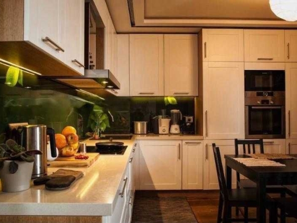 Дава се под наем Тристаен апартамент в София, Дружба 1 - 98 кв.м за 400 € - Снимка #1