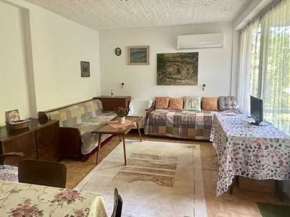 Къща в Банкя - 140 кв.м за 1550 €/кв.м - Снимка #1