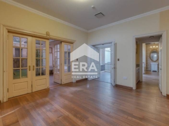 Офис в София, Център - 180 кв.м за 3667 €/кв.м - Снимка #1