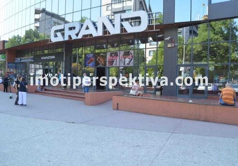 Магазин в Пловдив, Център - 160 кв.м за 419 €/кв.м - Снимка #1