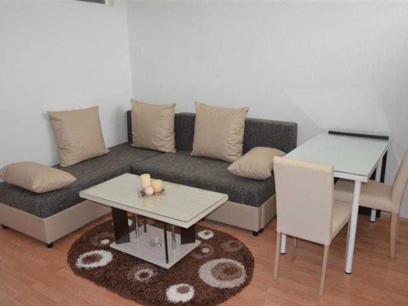 Дава се под наем Двустаен апартамент в Пловдив, Тракия - 52 кв.м за 260.1 € - Снимка #1