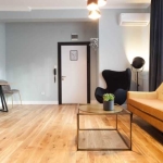 Дава се под наем Двустаен апартамент в София, Център - 50 кв.м за 375 € - Снимка #1