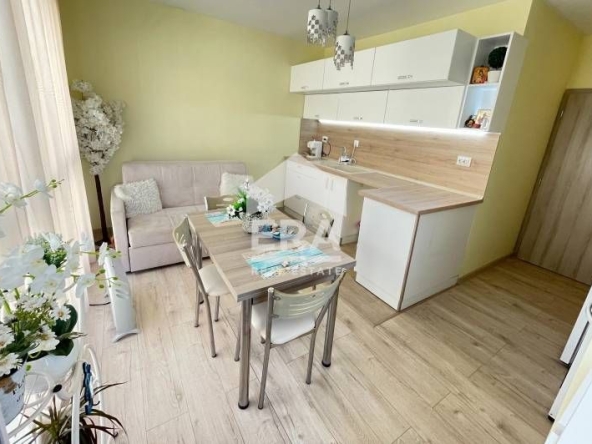 Двустаен апартамент в Варна, Победа - 62 кв.м за 2339 €/кв.м - Снимка #1