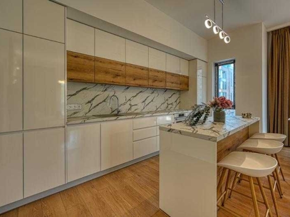 Дава се под наем Тристаен апартамент в София, Люлин 10 - 110 кв.м за 500 € - Снимка #1