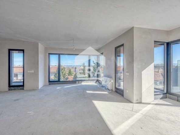 Тристаен апартамент в София, Лозенец - 167 кв.м за 3923 €/кв.м - Снимка #1