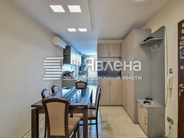 Тристаен апартамент в Варна, Център - 80 кв.м за 1224 €/кв.м - Снимка #1