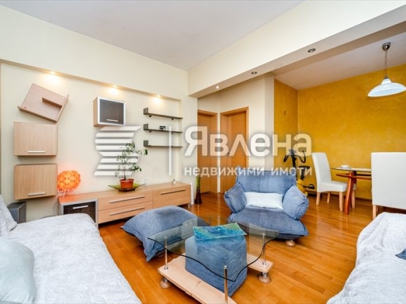 Четиристаен апартамент в София, Докторски паметник - 84 кв.м за 2532 €/кв.м - Снимка #1