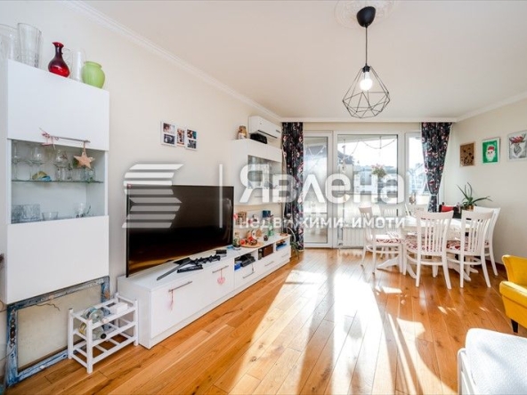 Тристаен апартамент в София, Младост 2 - 120 кв.м за 3292 €/кв.м - Снимка #1