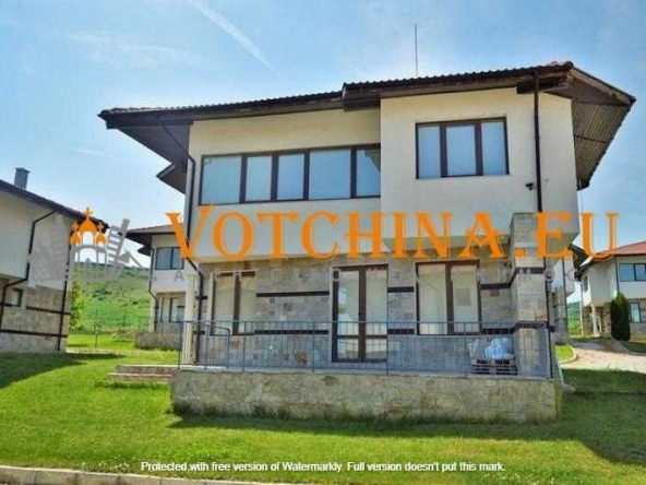 Къща в с. Рогачево, Област Добрич - 133 кв.м за 640 €/кв.м - Снимка #1