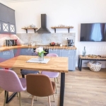 Дава се под наем Тристаен апартамент в София, Център - 90 кв.м за 1130 € - Снимка #1