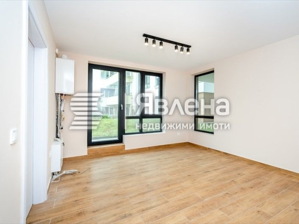 Тристаен апартамент в София, Бъкстон - 93 кв.м за 2398 €/кв.м - Снимка #1