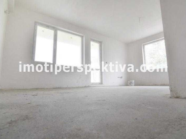 Двустаен апартамент в Пловдив, Кючук Париж - 70 кв.м за 1179 €/кв.м - Снимка #1