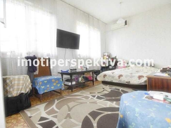 Тристаен апартамент в Пловдив, Кючук Париж - 90 кв.м за 1078 €/кв.м - Снимка #1