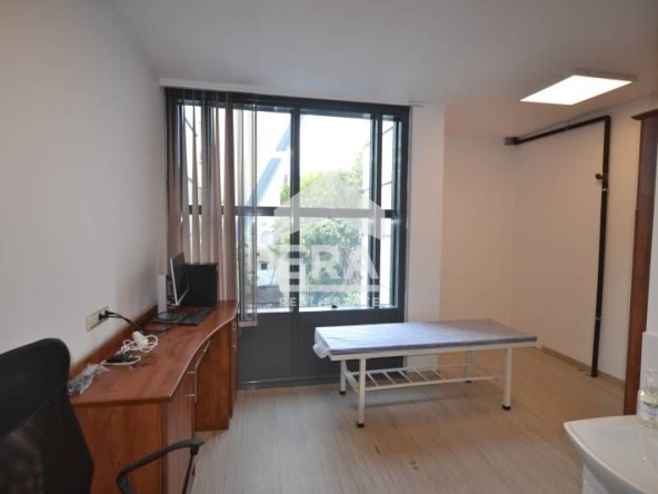 Дава се под наем Офис в Хасково, Център - 25 кв.м за 194.31 € - Снимка #1