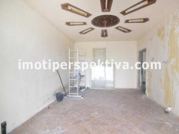 Тристаен апартамент в Пловдив, Христо Смирненски - 64 кв.м за 742 €/кв.м - Снимка #1