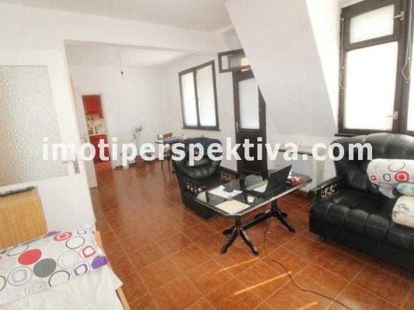 Мезонет в Пловдив, Център - 180 кв.м за 1304 €/кв.м - Снимка #1