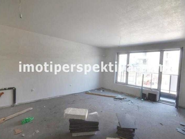 Тристаен апартамент в Пловдив, Кършияка - 97 кв.м за 1600 €/кв.м - Снимка #1