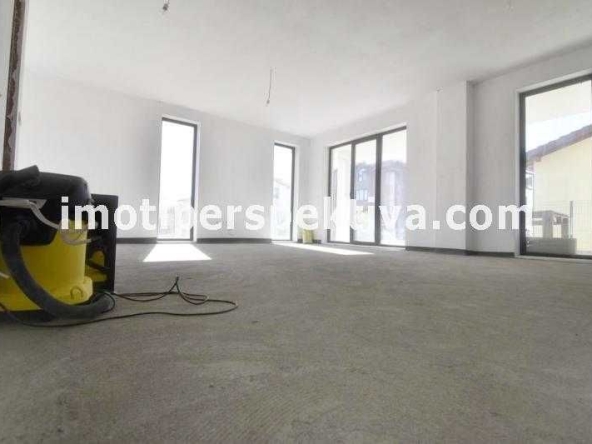 Къща в Пловдив, Беломорски - 350 кв.м за 780 €/кв.м - Снимка #1