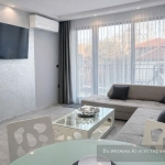 Дава се под наем Двустаен апартамент в Пловдив, Център - 75 кв.м за 648.21 € - Снимка #1