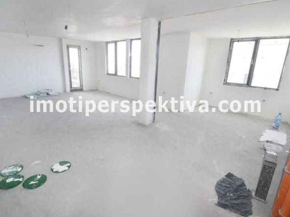 Многостаен апартамент в Пловдив, Остромила - 189 кв.м за 663 €/кв.м - Снимка #1