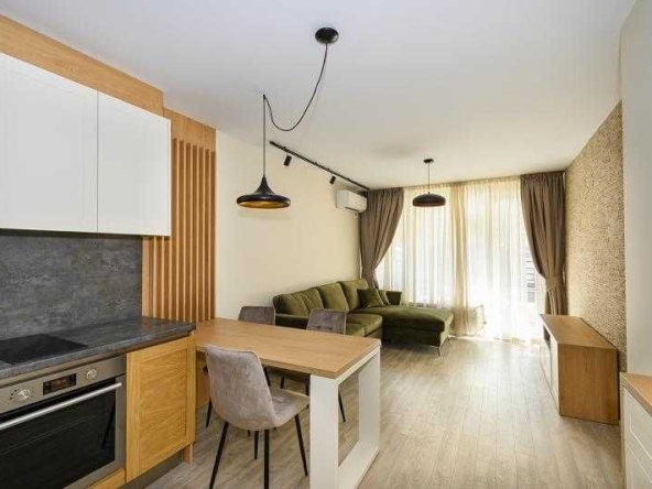 Дава се под наем Тристаен апартамент в Бургас, Лазур - 83 кв.м за 997.05 € - Снимка #1