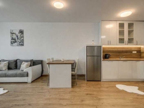 Дава се под наем Двустаен апартамент в София, Банишора - 55 кв.м за 747.66 € - Снимка #1