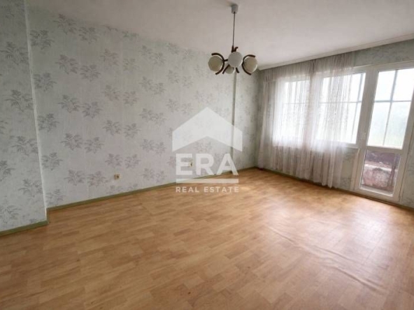 Тристаен апартамент в Варна, Младост 1 - 67 кв.м за 1043 €/кв.м - Снимка #1