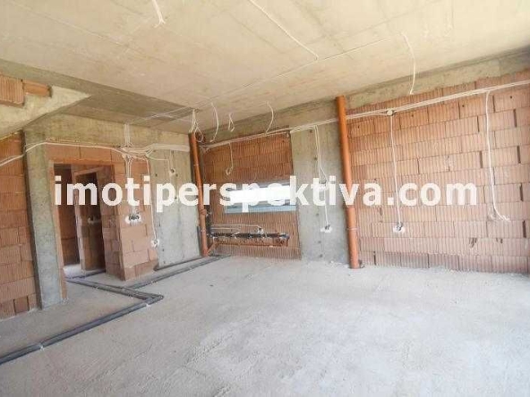 Къща в с. Първенец, Област Пловдив - 171 кв.м за 701 €/кв.м - Снимка #1