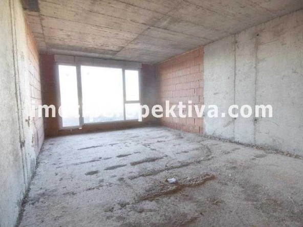 Тристаен апартамент в Пловдив, Кършияка - 112 кв.м за 534 €/кв.м - Снимка #1