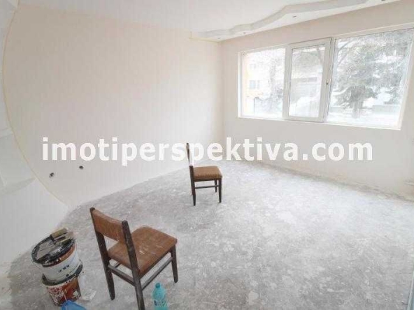 Двустаен апартамент в Пловдив, Кършияка - 70 кв.м за 1715 €/кв.м - Снимка #1